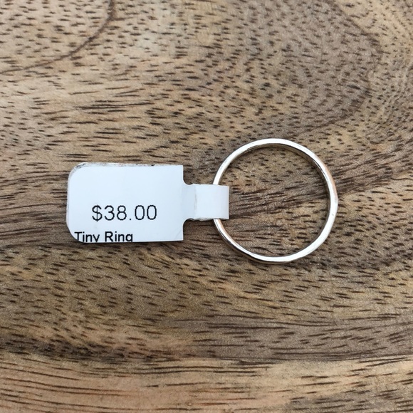 Ring - Picture 2 of 4